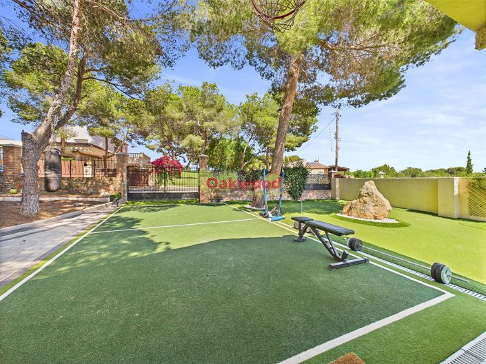 Image No.52-5 Bed Villa for sale