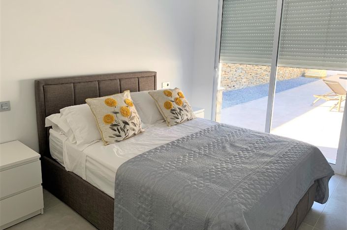 Image No.5-3 Bed Villa for sale