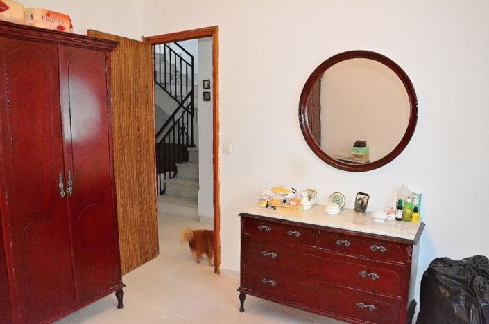 Image No.10-4 Bed Townhouse for sale