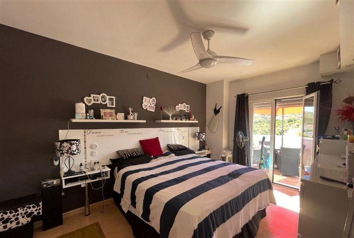 Image No.4-4 Bed Villa for sale