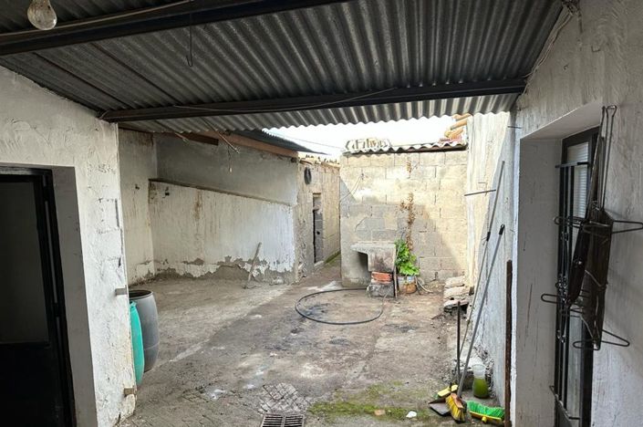 Image No.10-3 Bed Country House for sale