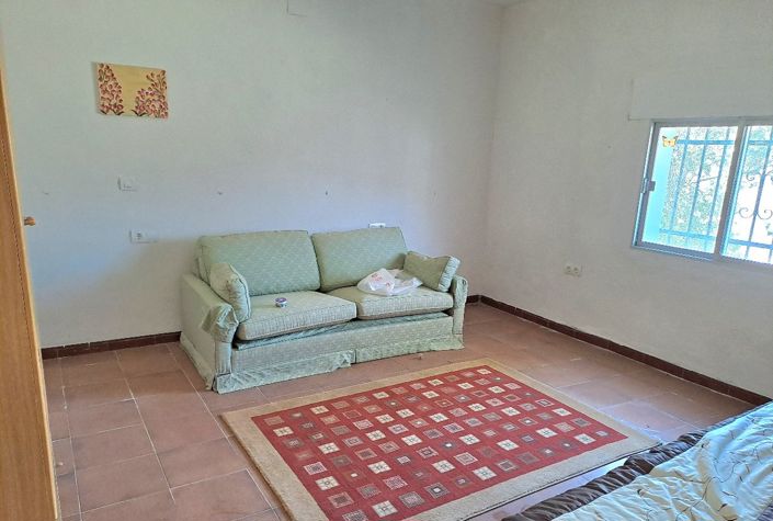 Image No.15-4 Bed Villa for sale