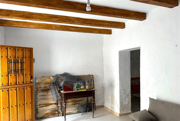 Image No.11-3 Bed Country House for sale