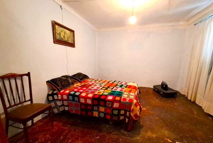 Image No.12-4 Bed Townhouse for sale