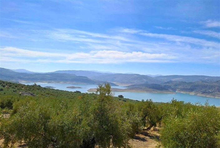 Image No.4-4 Bed Semi-Detached for sale