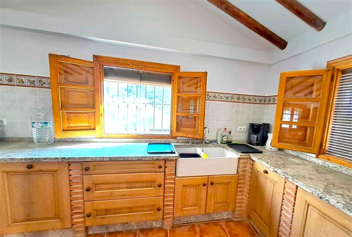 Image No.14-4 Bed Semi-Detached for sale