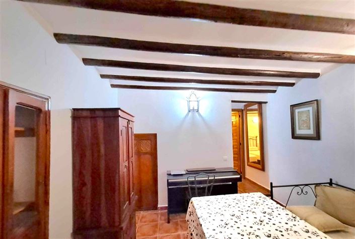 Image No.27-4 Bed Semi-Detached for sale