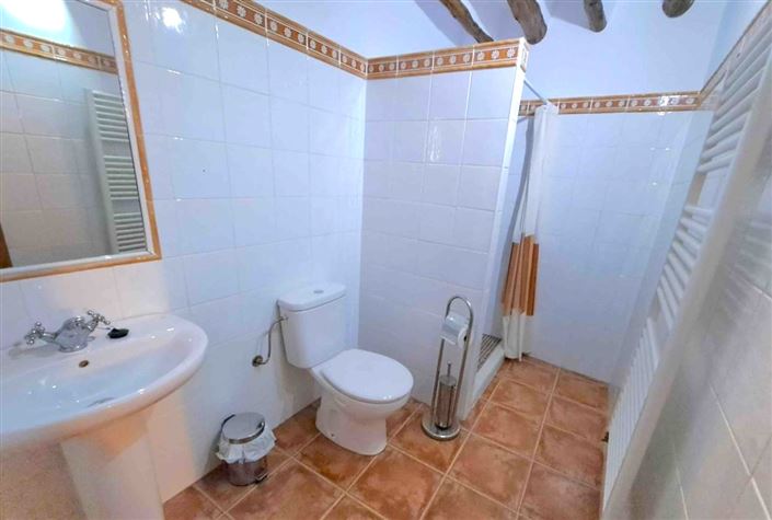 Image No.29-4 Bed Semi-Detached for sale