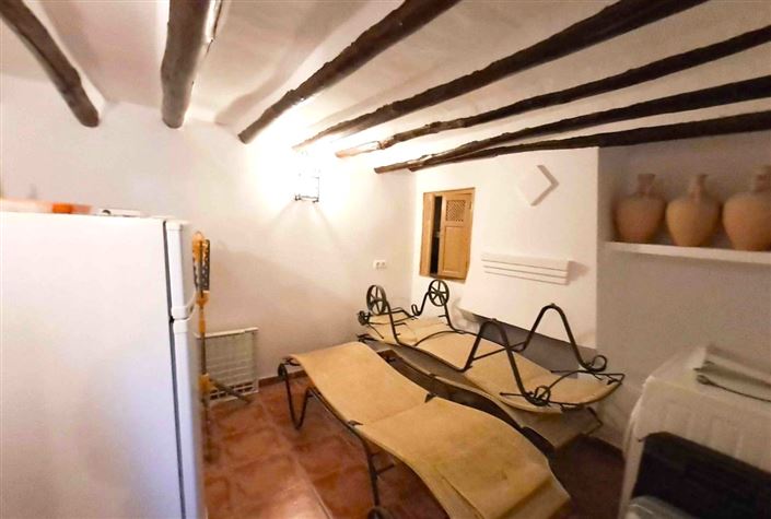 Image No.32-4 Bed Semi-Detached for sale