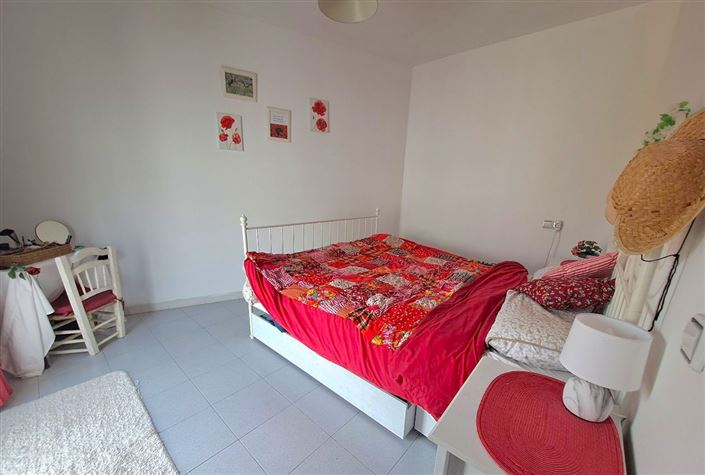 Image No.20-3 Bed Townhouse for sale