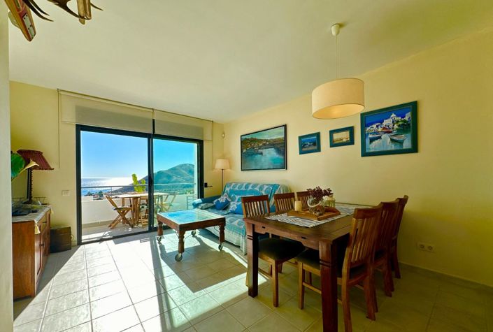 Image No.10-2 Bed Apartment for sale