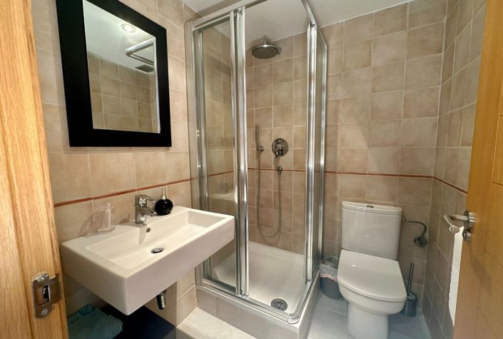 Image No.16-2 Bed Apartment for sale