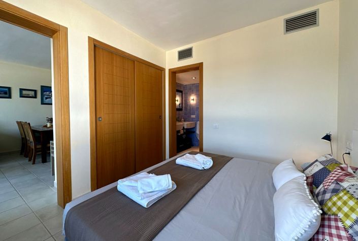 Image No.19-2 Bed Apartment for sale