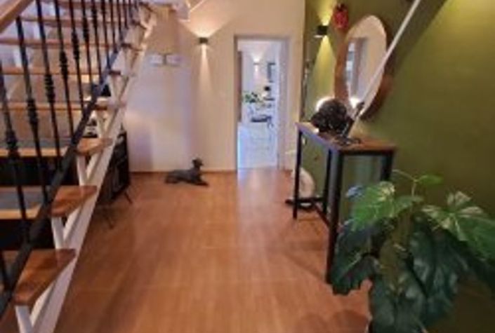 Image No.10-4 Bed Country House for sale