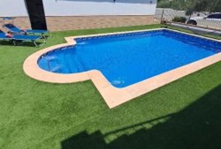 Image No.2-4 Bed Country House for sale