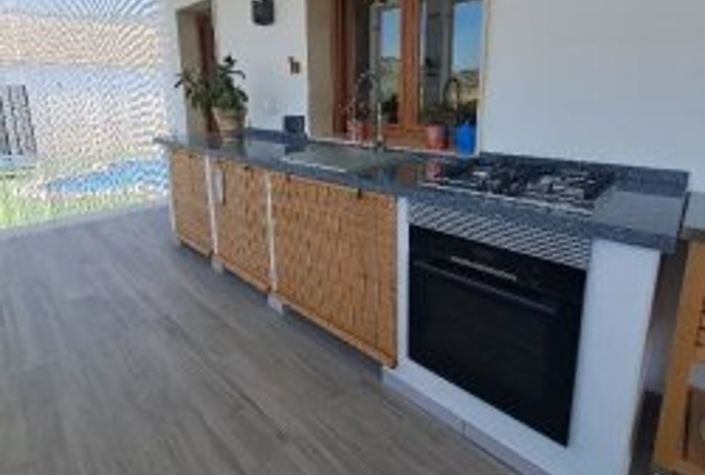 Image No.23-4 Bed Country House for sale