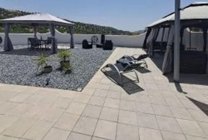 Image No.26-4 Bed Country House for sale