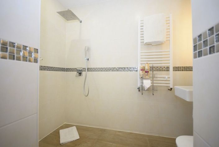 Image No.27-4 Bed Villa for sale