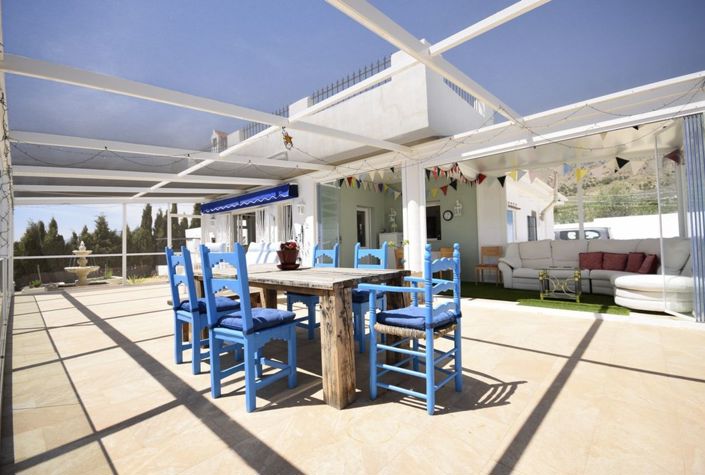 Image No.3-4 Bed Villa for sale