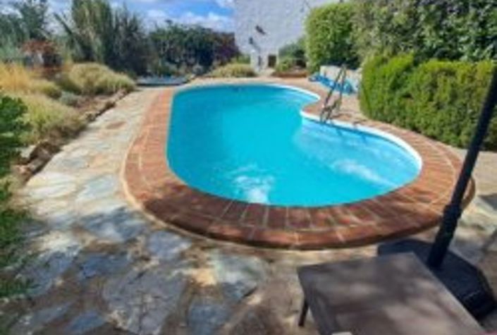 Image No.2-4 Bed Country House for sale