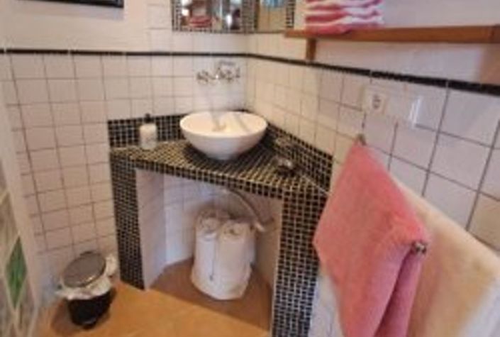 Image No.27-4 Bed Country House for sale