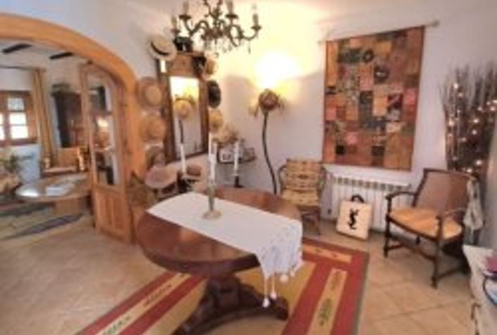 Image No.3-4 Bed Country House for sale