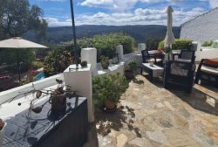 Image No.31-4 Bed Country House for sale