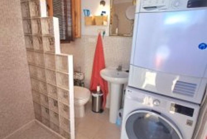 Image No.33-4 Bed Country House for sale