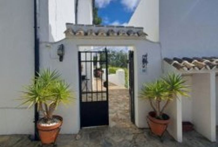 Image No.6-4 Bed Country House for sale