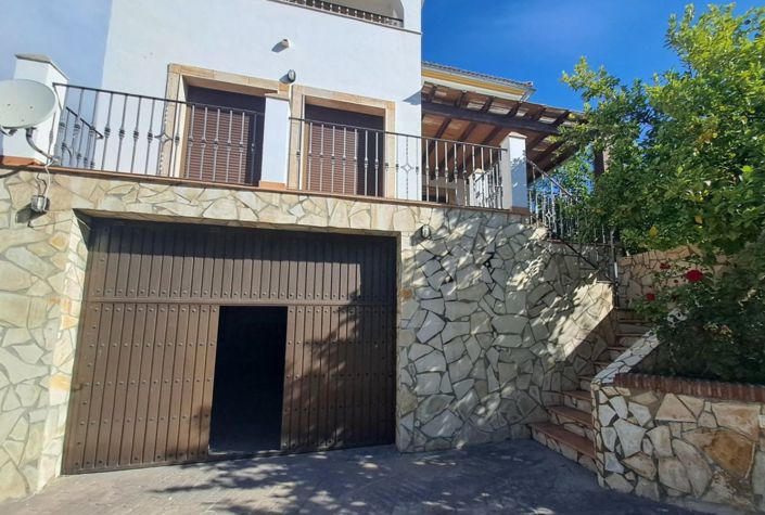 Image No.9-4 Bed Townhouse for sale