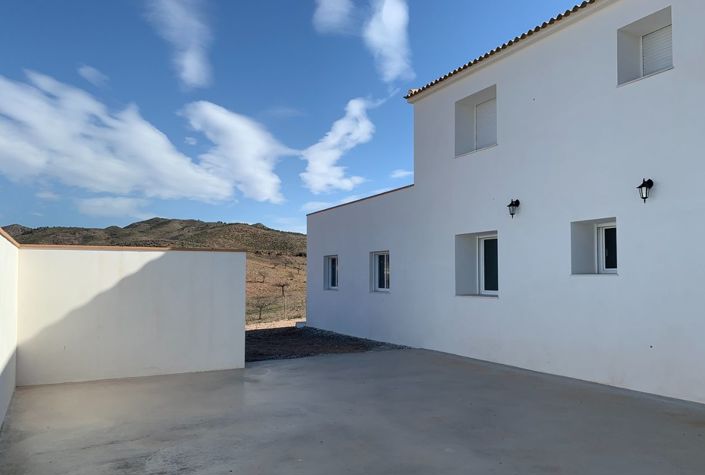 Image No.27-4 Bed Villa for sale