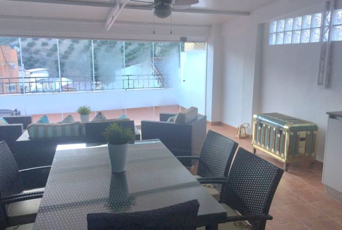 Image No.35-4 Bed Townhouse for sale