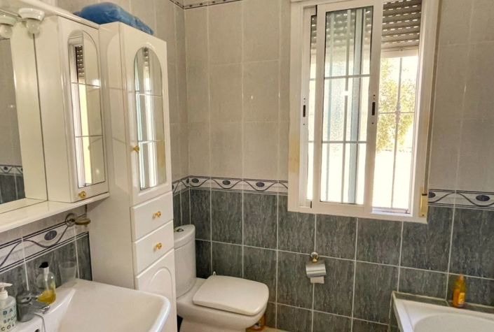 Image No.14-3 Bed Villa for sale