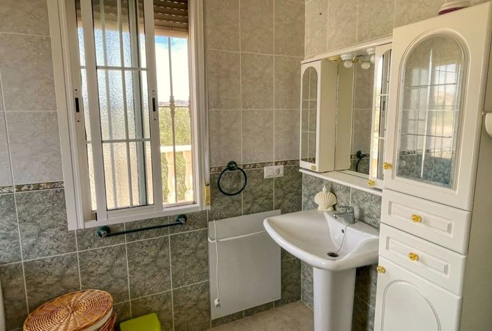 Image No.19-3 Bed Villa for sale