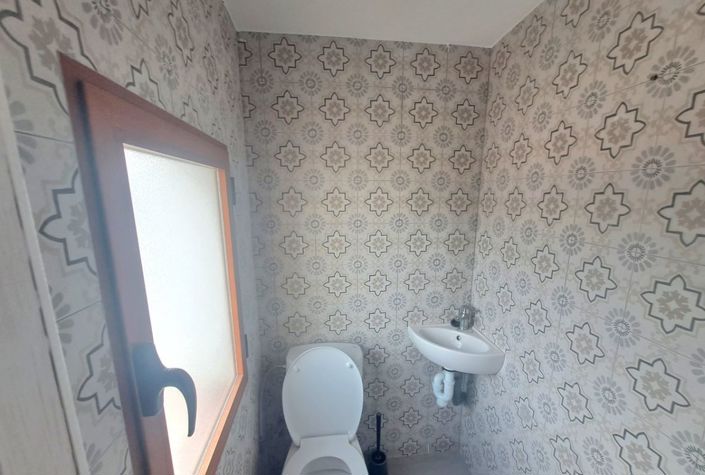 Image No.14-3 Bed Townhouse for sale