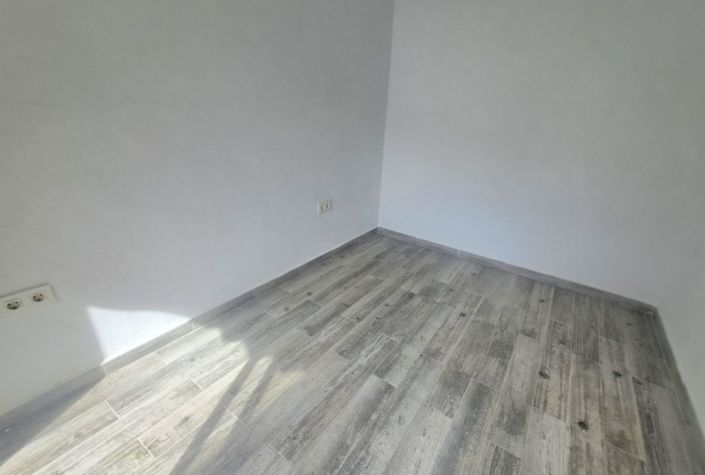 Image No.16-3 Bed Townhouse for sale