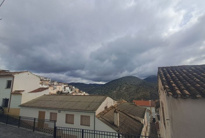 Image No.6-3 Bed Townhouse for sale