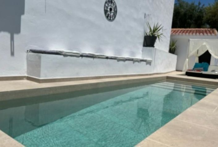 Image No.2-4 Bed Country House for sale