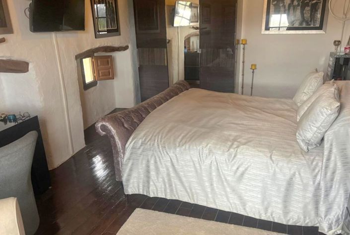 Image No.24-4 Bed Country House for sale