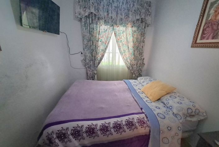 Image No.15-4 Bed Townhouse for sale