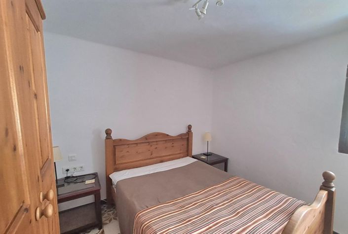 Image No.14-5 Bed Country House for sale