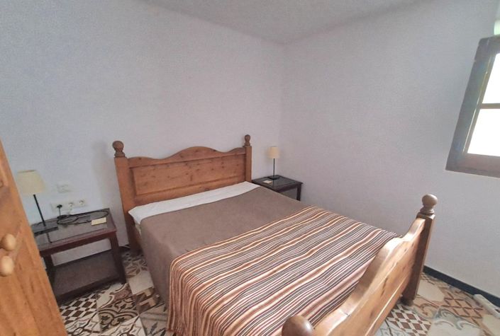 Image No.21-5 Bed Country House for sale