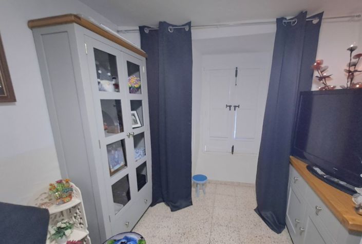 Image No.10-3 Bed Townhouse for sale