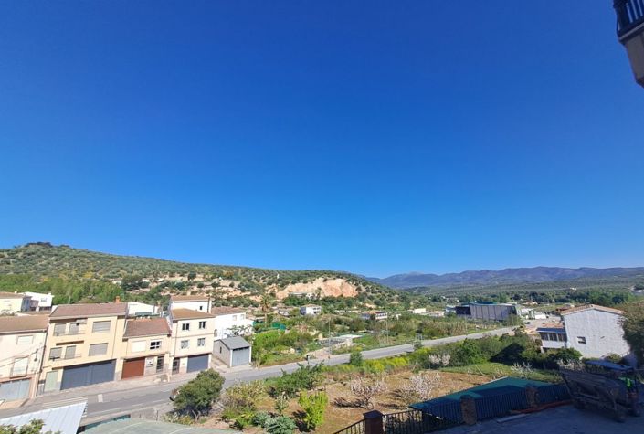 Image No.2-3 Bed Townhouse for sale