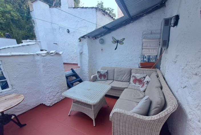 Image No.5-3 Bed Townhouse for sale