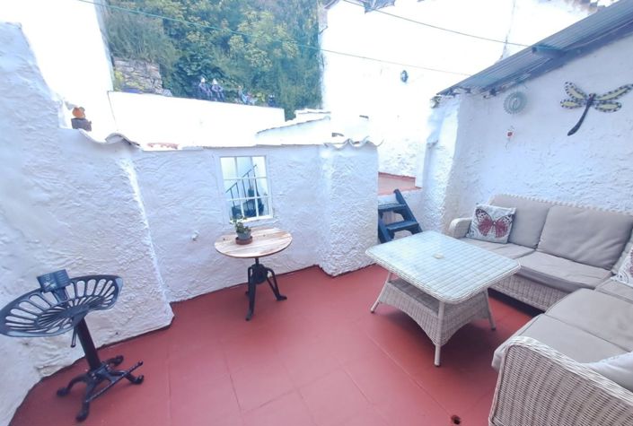 Image No.6-3 Bed Townhouse for sale