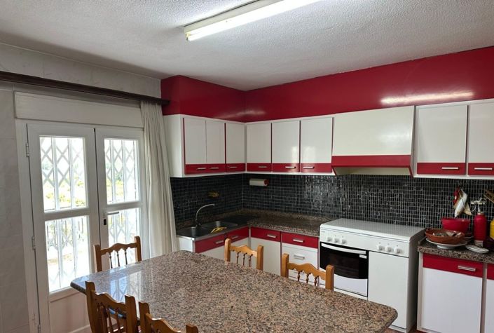 Image No.10-5 Bed Country House for sale