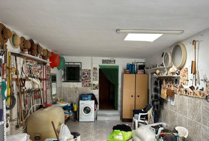 Image No.26-5 Bed Country House for sale