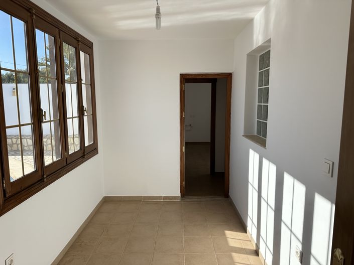 Image No.17-4 Bed Villa for sale