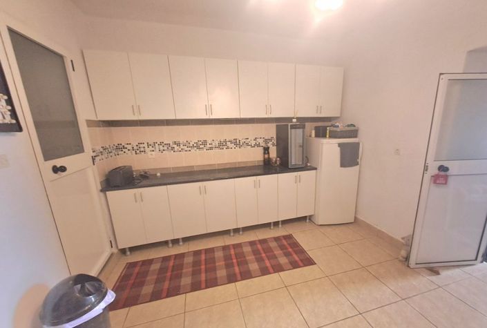 Image No.9-3 Bed Townhouse for sale